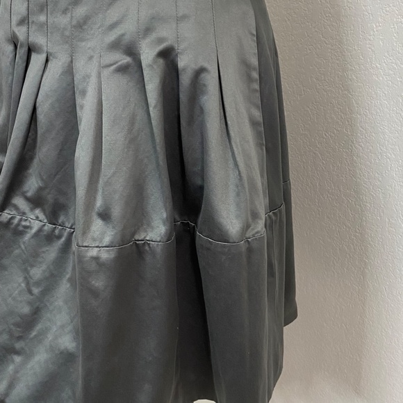 NWOT BCBG Satin Gray Skirt - Picture 5 of 10